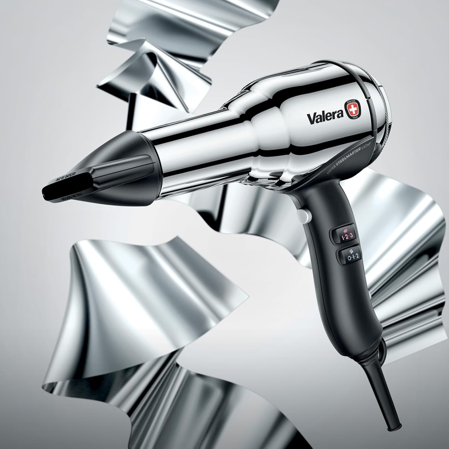 Valera, Swiss Steel Master Light, Asciugacapelli Professionale in Acciaio Cromato, Phon Leggero Con Potente Motore, 3 Livelli Di Temperatura, Ionizzatore, 2000 W